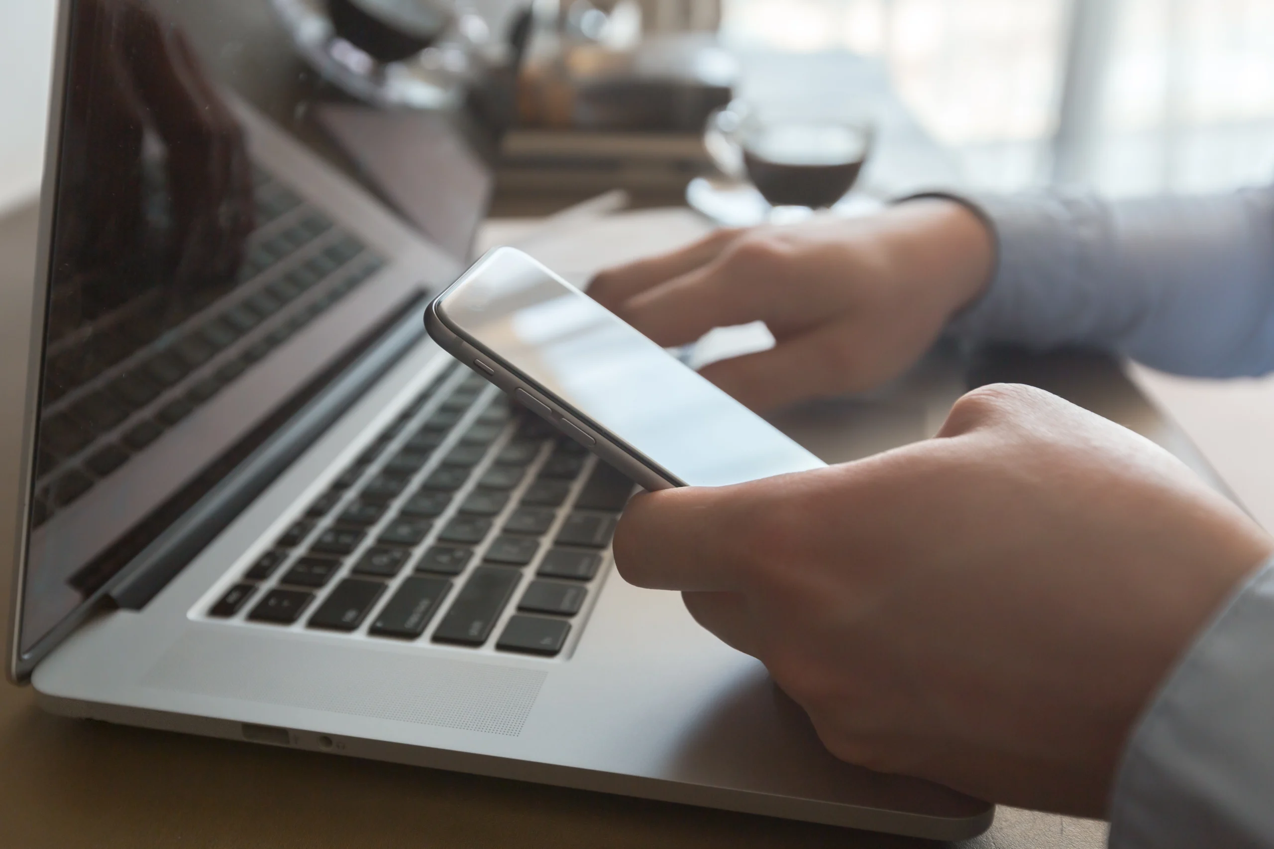 Як онлайн сервіси допомагають зробити життя простішим